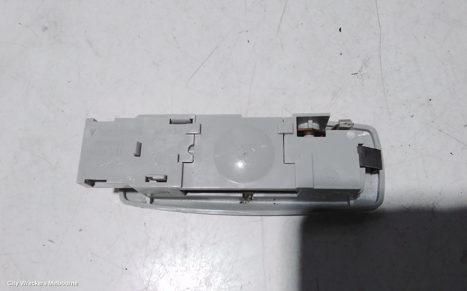HYUNDAI GENESIS COURTESY LIGHT, DH, 11/2014 - 01/2018