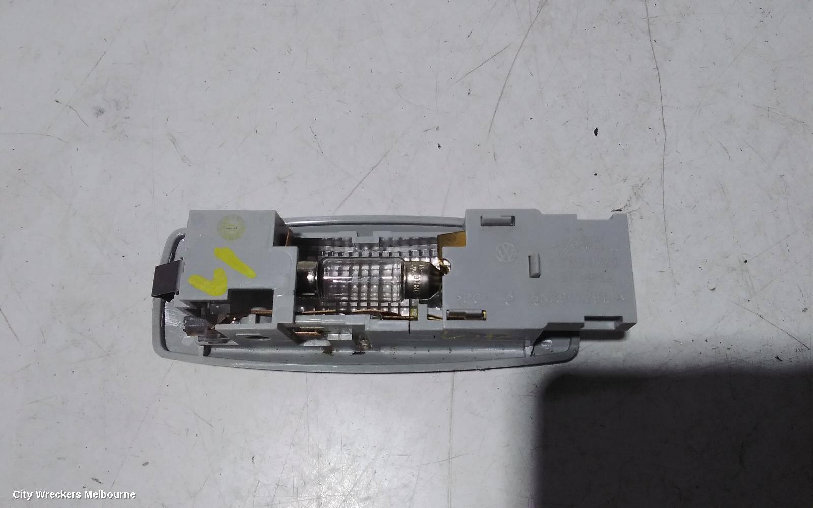 HYUNDAI GENESIS COURTESY LIGHT, DH, 11/2014 - 01/2018