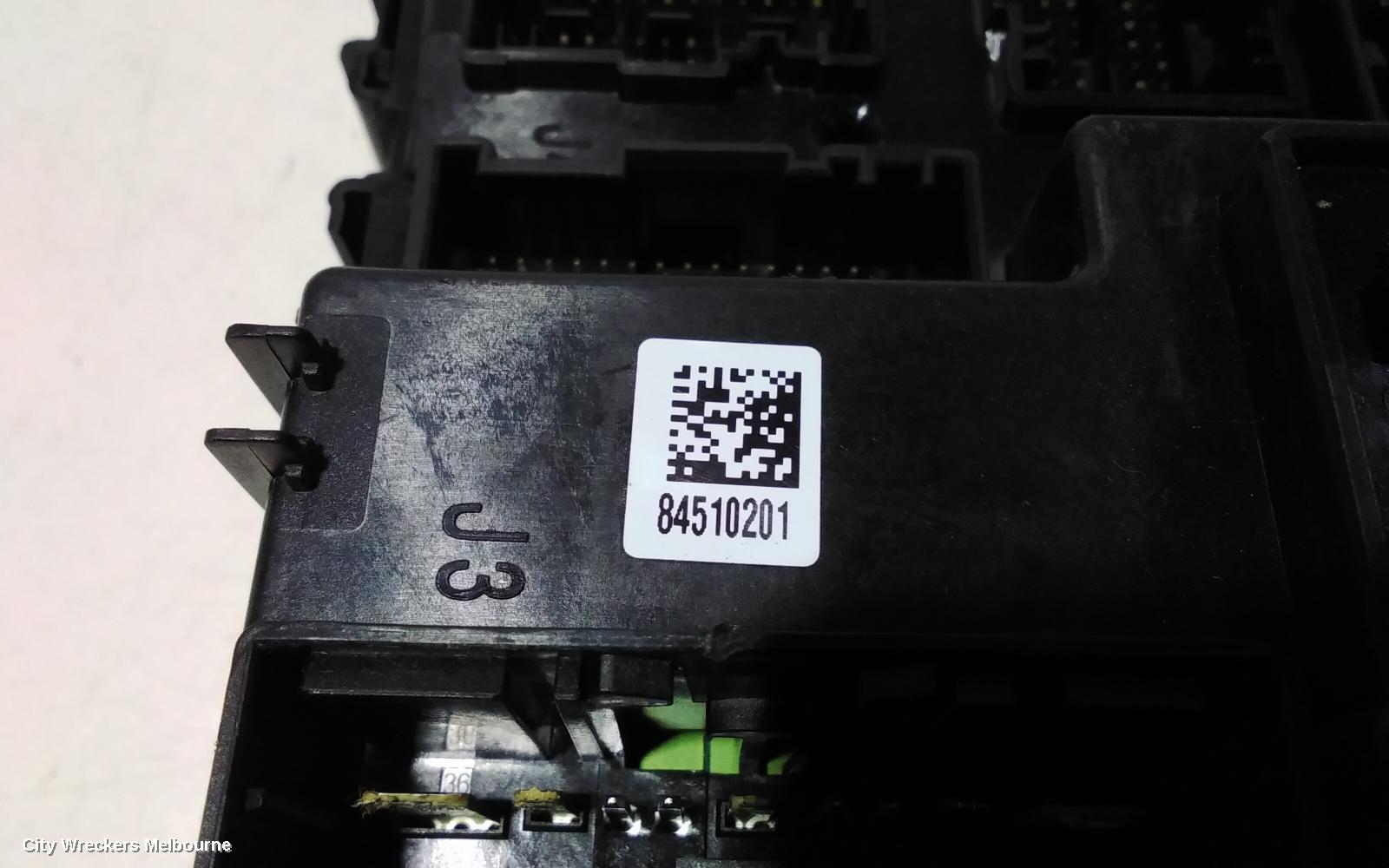 FORD RANGER FUSE BOX, UNDER DASH FUSE IS THE BCM***USE ECU PART TYPE***