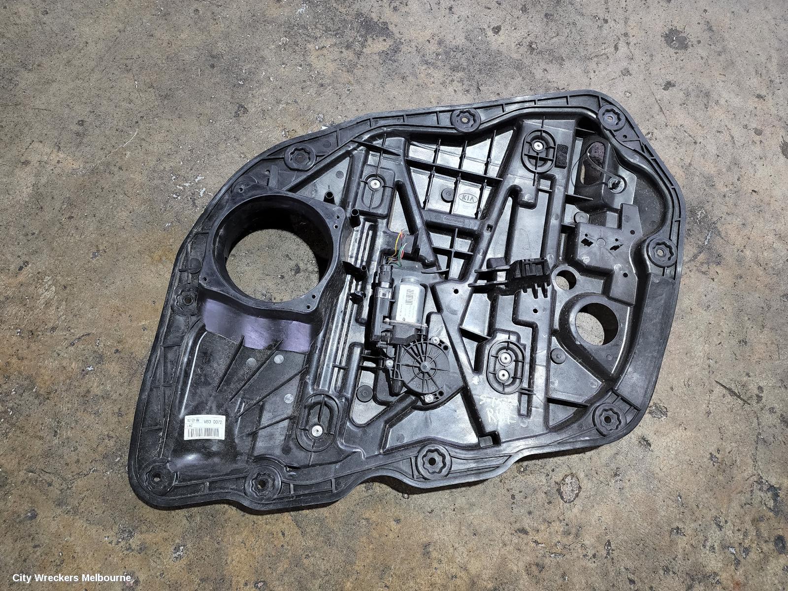 KIA OPTIMA RIGHT FRONT WINDOW REG/MOTOR, TF, 01/2011 - 08/2013