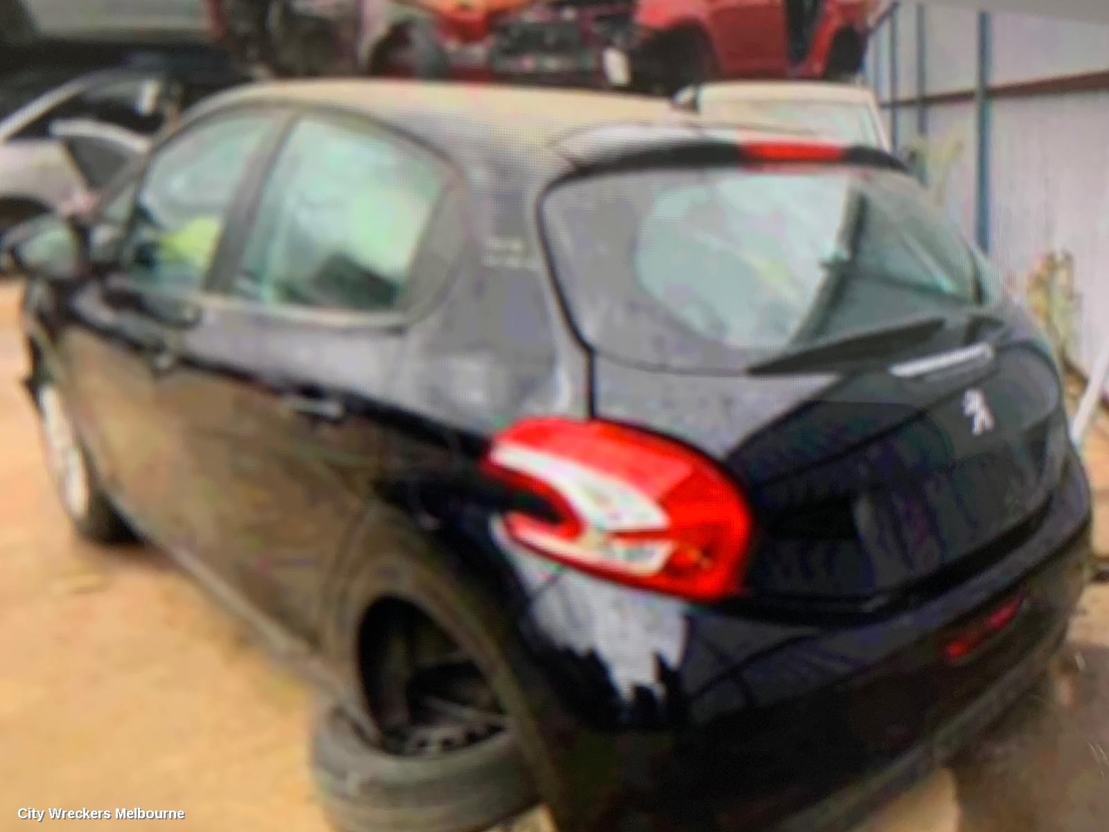 PEUGEOT 208 PWR DR WIND SWITCH, RH FRONT (MASTER SWITCH), A9, 5DR HATCH, 10/2012 ONWARDS
