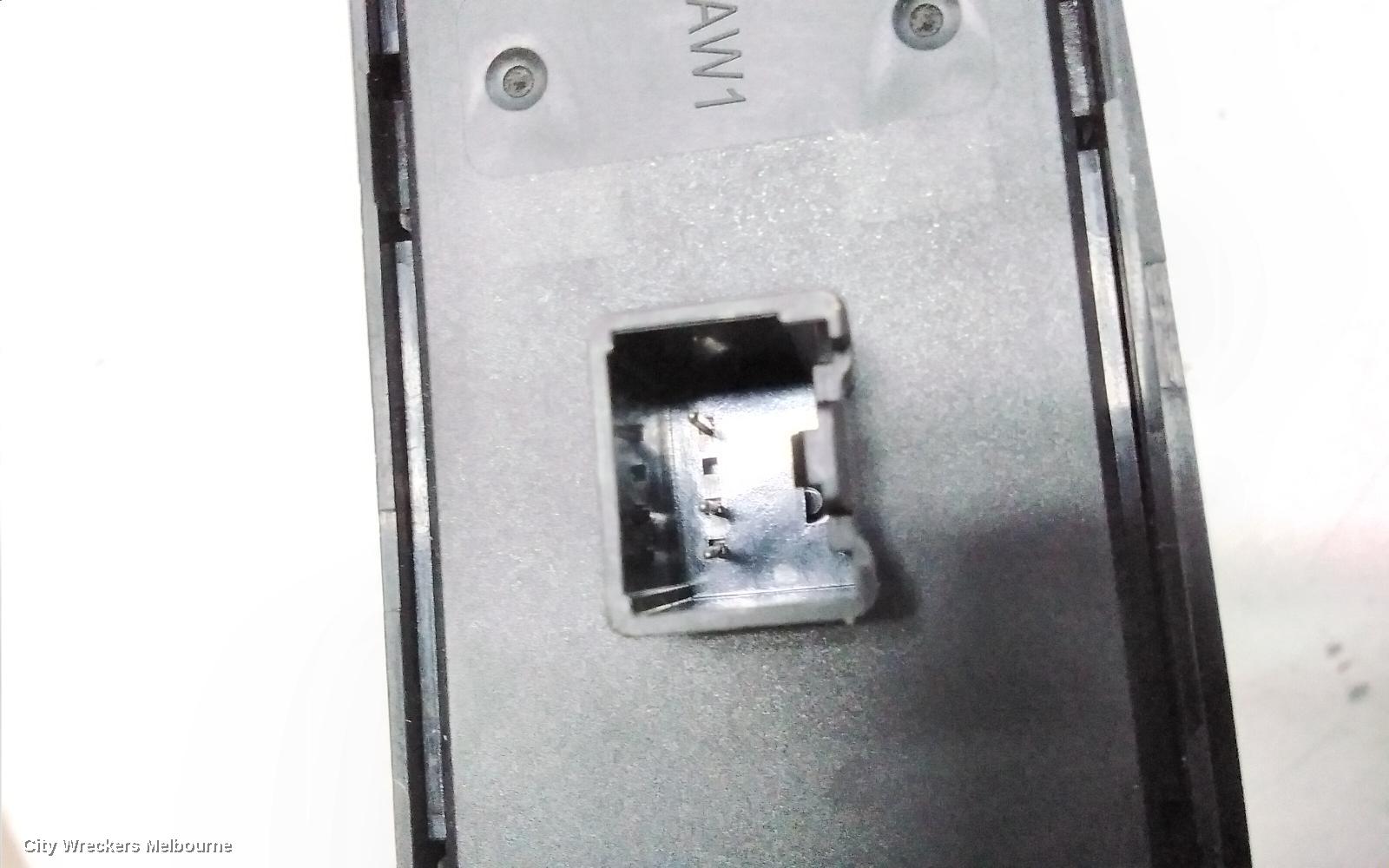 FORD MONDEO PWR DR WIND SWITCH, RH FRONT (MASTER SWITCH), 2DR SWITCH TYPE, MA-MC, 10/2007 - 12/2014