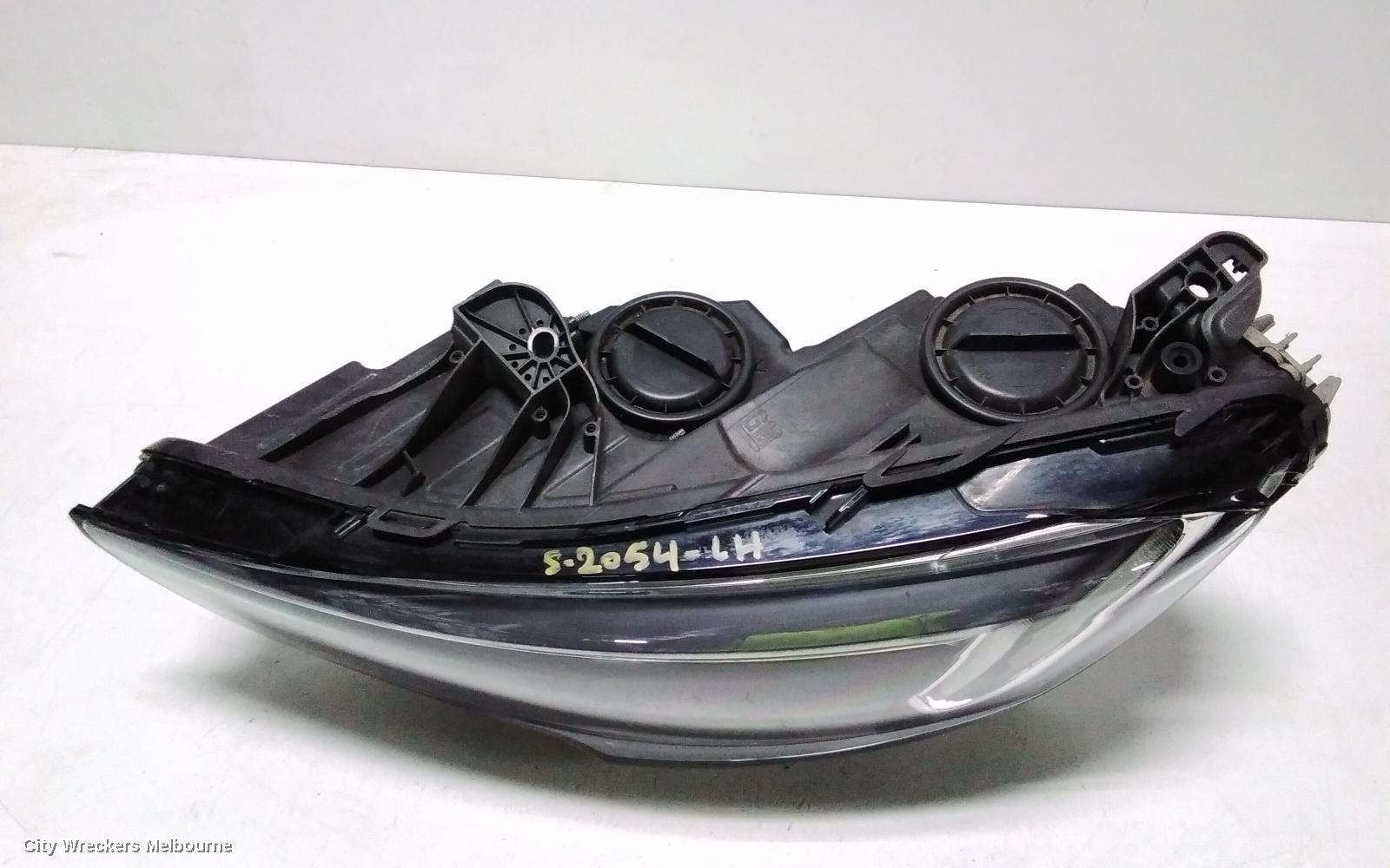 HOLDEN COMMODORE LEFT HEADLAMP, ZB, HALOGEN TYPE, 10/2017 - 12/2020