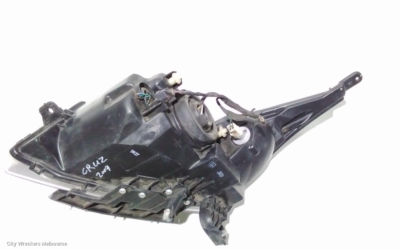 HOLDEN CRUZE RIGHT HEADLAMP, JG, 03/2009 - 02/2011