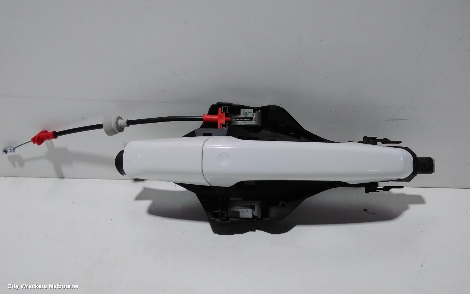 LAND ROVER DISCOVERY SPORT DOOR HANDLE, RH REAR, OUTER, COLOUR CODED, NON CHROME INSERT TYPE, L550, 01/2015 - 06/2019
