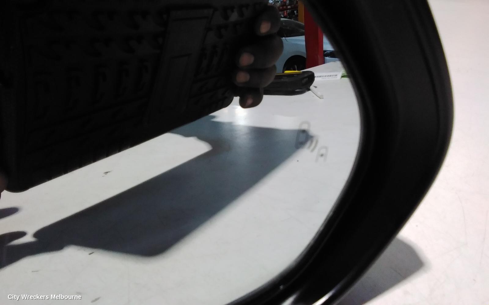 TOYOTA C-HR RIGHT DOOR MIRROR, NON CAMERA TYPE, COLOUR CODED, GEN 1, 12/2016 ONWARDS