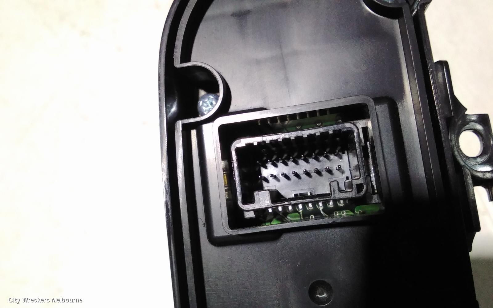 TOYOTA C-HR HEATER/AC CONTROLS, DUAL ZONE CLIMATE CONTROL TYPE, NGX10R/NGX50R/ZYX10R, 12/2016 ONWARDS