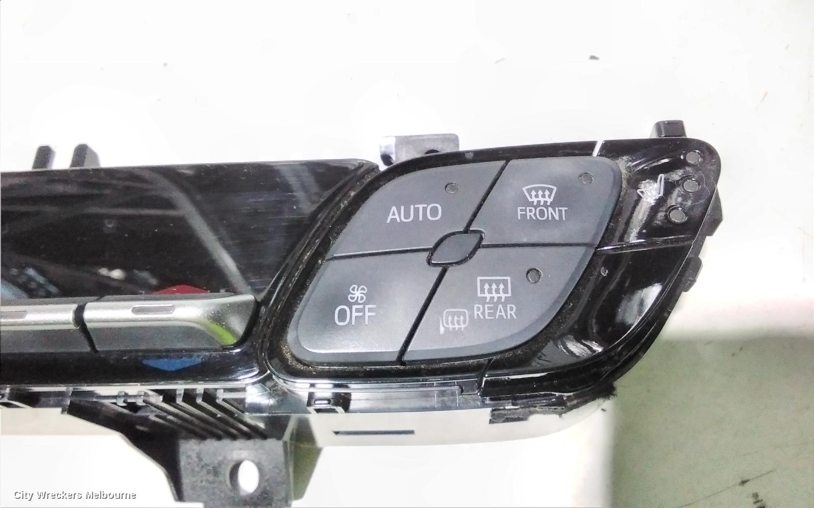 TOYOTA C-HR HEATER/AC CONTROLS, DUAL ZONE CLIMATE CONTROL TYPE, NGX10R/NGX50R/ZYX10R, 12/2016 ONWARDS