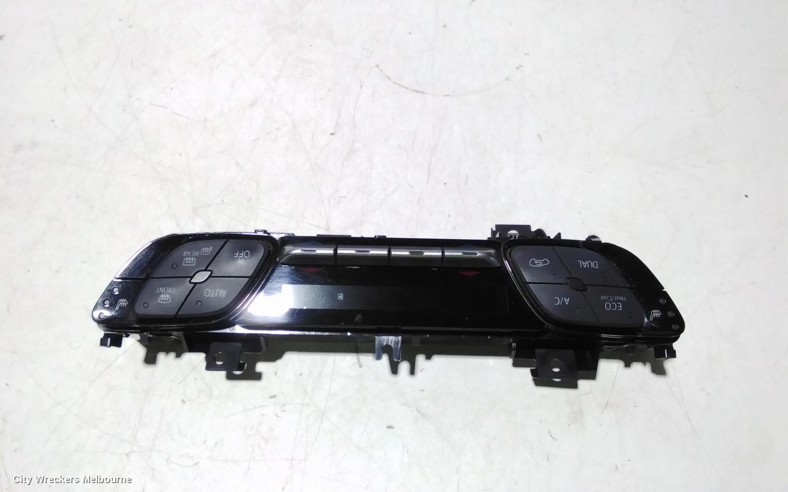 TOYOTA C-HR HEATER/AC CONTROLS, DUAL ZONE CLIMATE CONTROL TYPE, NGX10R/NGX50R/ZYX10R, 12/2016 ONWARDS