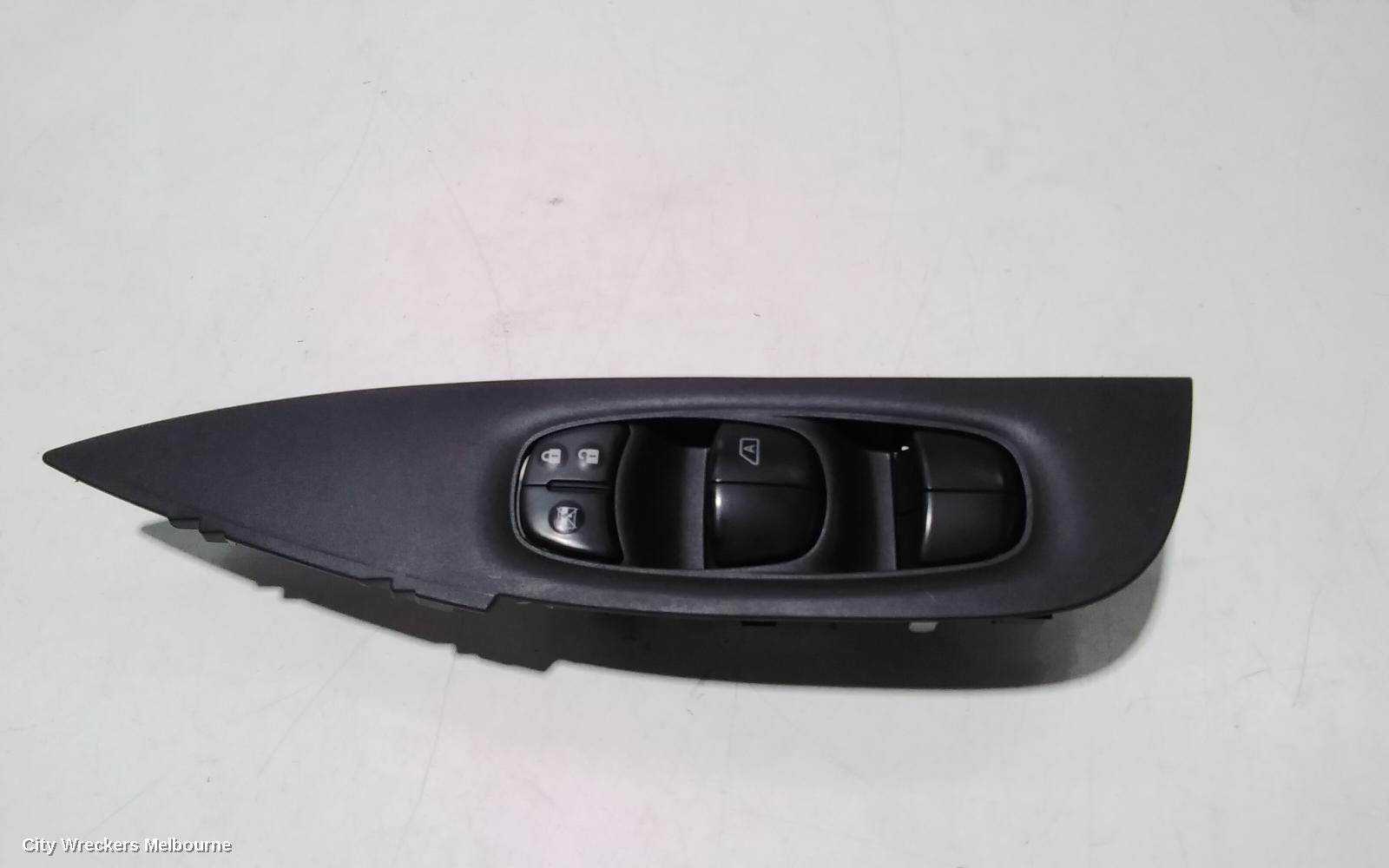 NISSAN XTRAIL PWR DR WIND SWITCH, RH FRONT (MASTER SWITCH), T32, 02/2014 ONWARDS