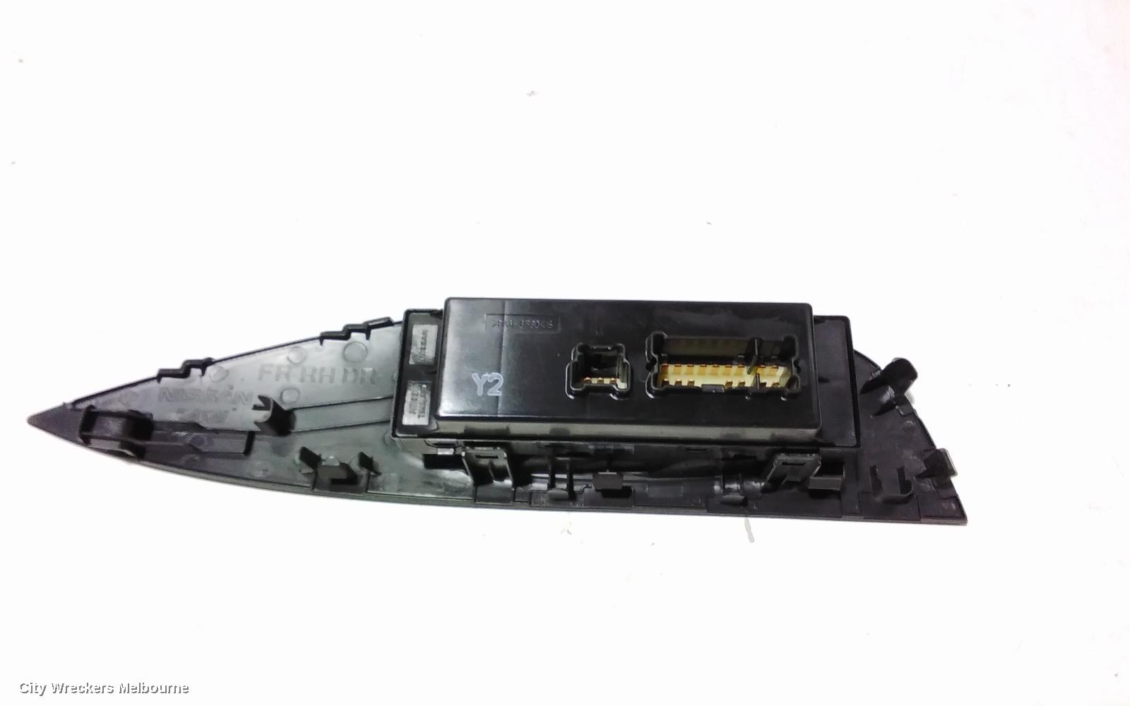 NISSAN XTRAIL PWR DR WIND SWITCH, RH FRONT (MASTER SWITCH), T32, 02/2014 ONWARDS