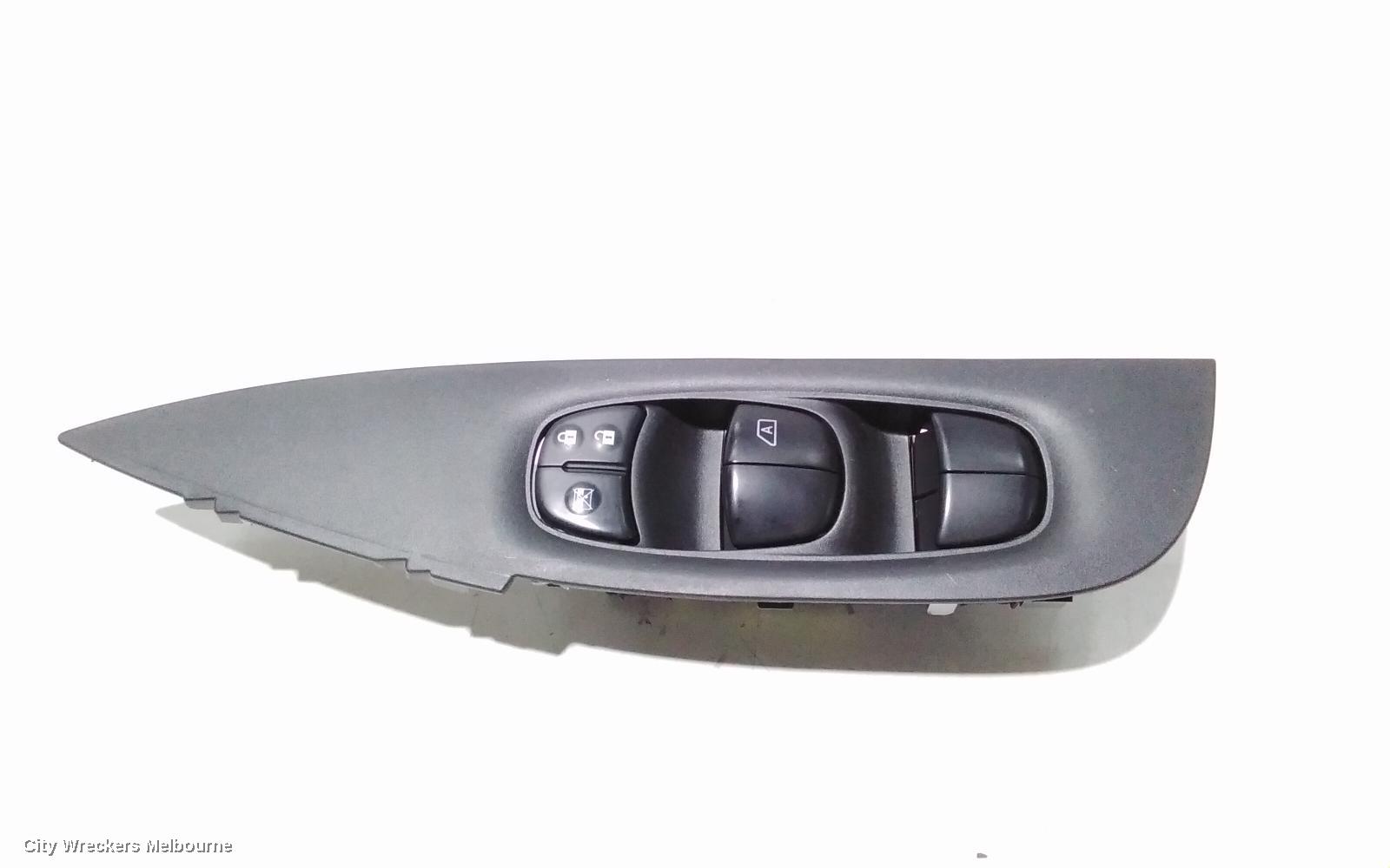 NISSAN XTRAIL PWR DR WIND SWITCH, RH FRONT (MASTER SWITCH), T32, 02/2014 ONWARDS