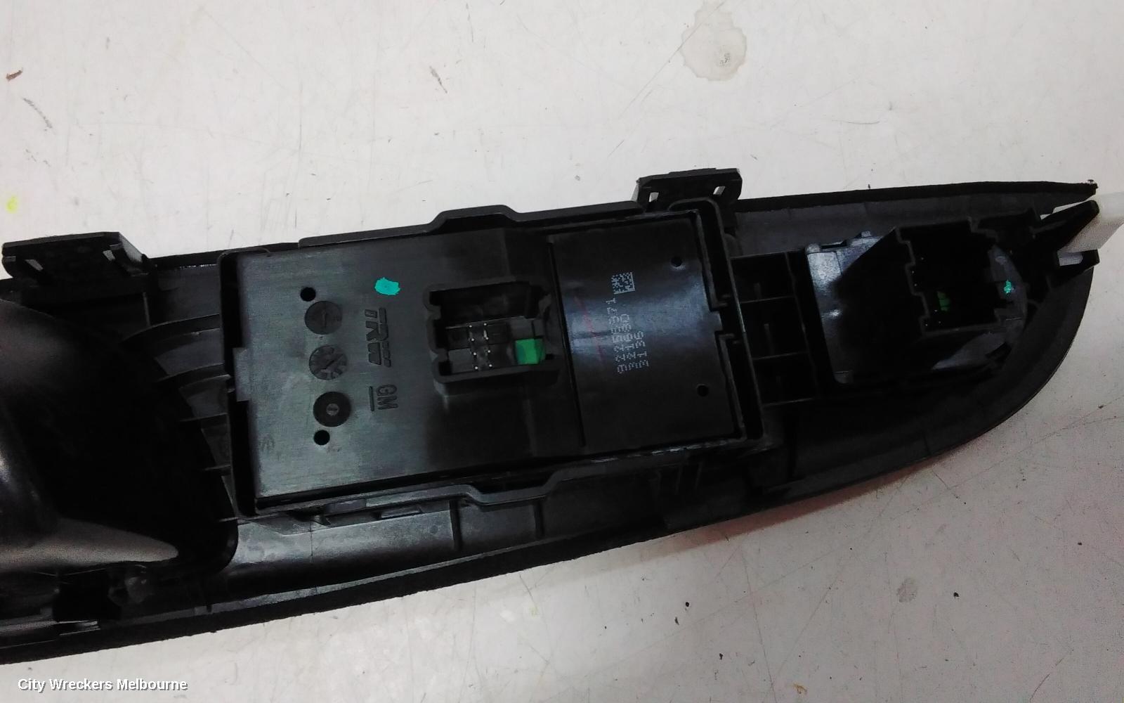 HOLDEN COMMODORE PWR DR WIND SWITCH, RH FRONT (MASTER SWITCH), UTE, VF, 05/2013 - 12/2017