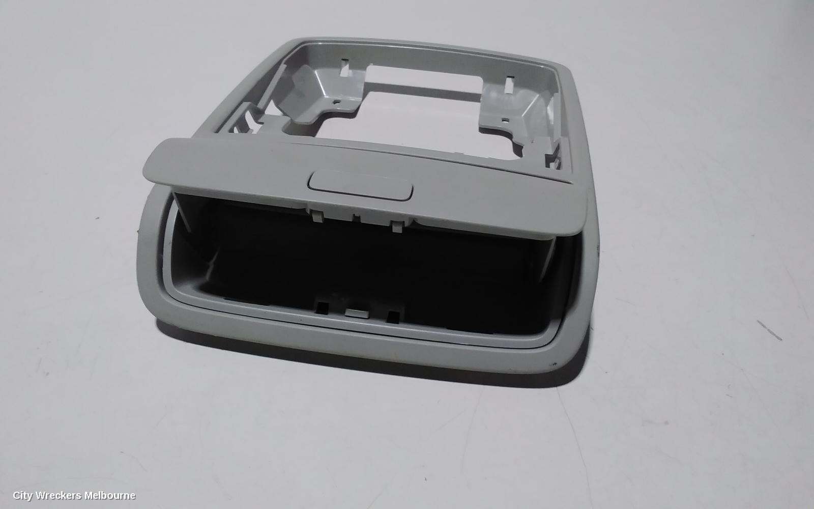 HYUNDAI GENESIS COURTESY LIGHT, DH, 11/2014 - 01/2018