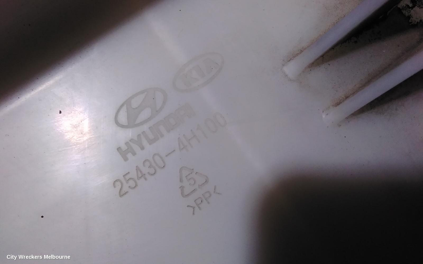HYUNDAI ILOAD/IMAX OVERFLOW BOTTLE, TQ, 11/2007 - 03/2021