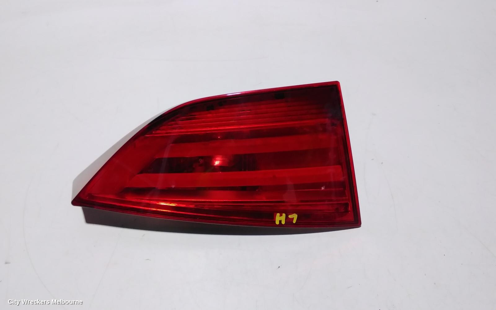 BMW X1 REAR GARNISH, TAILGATE LAMP (LH SIDE), NON XENON H/LAMP TYPE, E84, 04/2010 - 07/2012