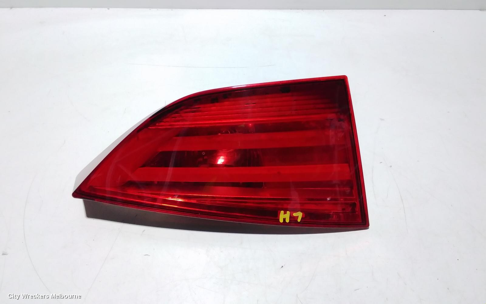 BMW X1 REAR GARNISH, TAILGATE LAMP (LH SIDE), NON XENON H/LAMP TYPE, E84, 04/2010 - 07/2012