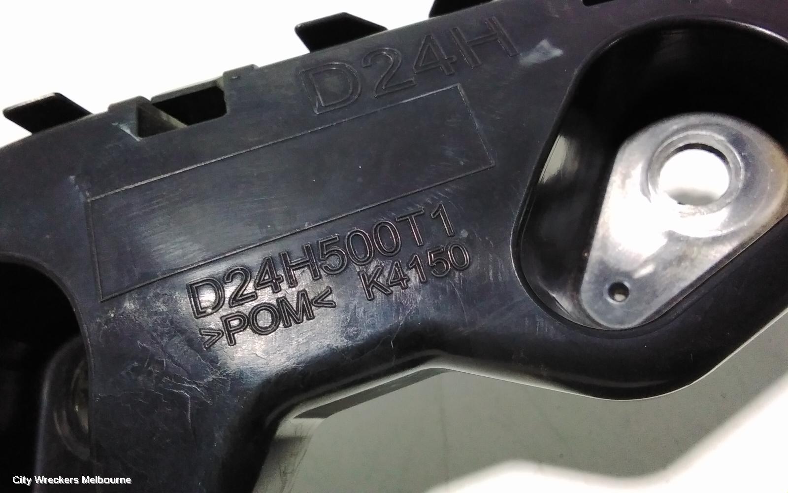 MAZDA CX3, DK, 03/2015 ONWARDS, RHF BAR BRACKET: 92515