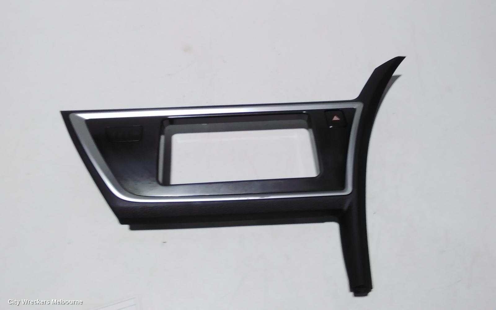 TOYOTA COROLLA, ZRE182R 10/2012 - 06/2018, FACIA : 92524