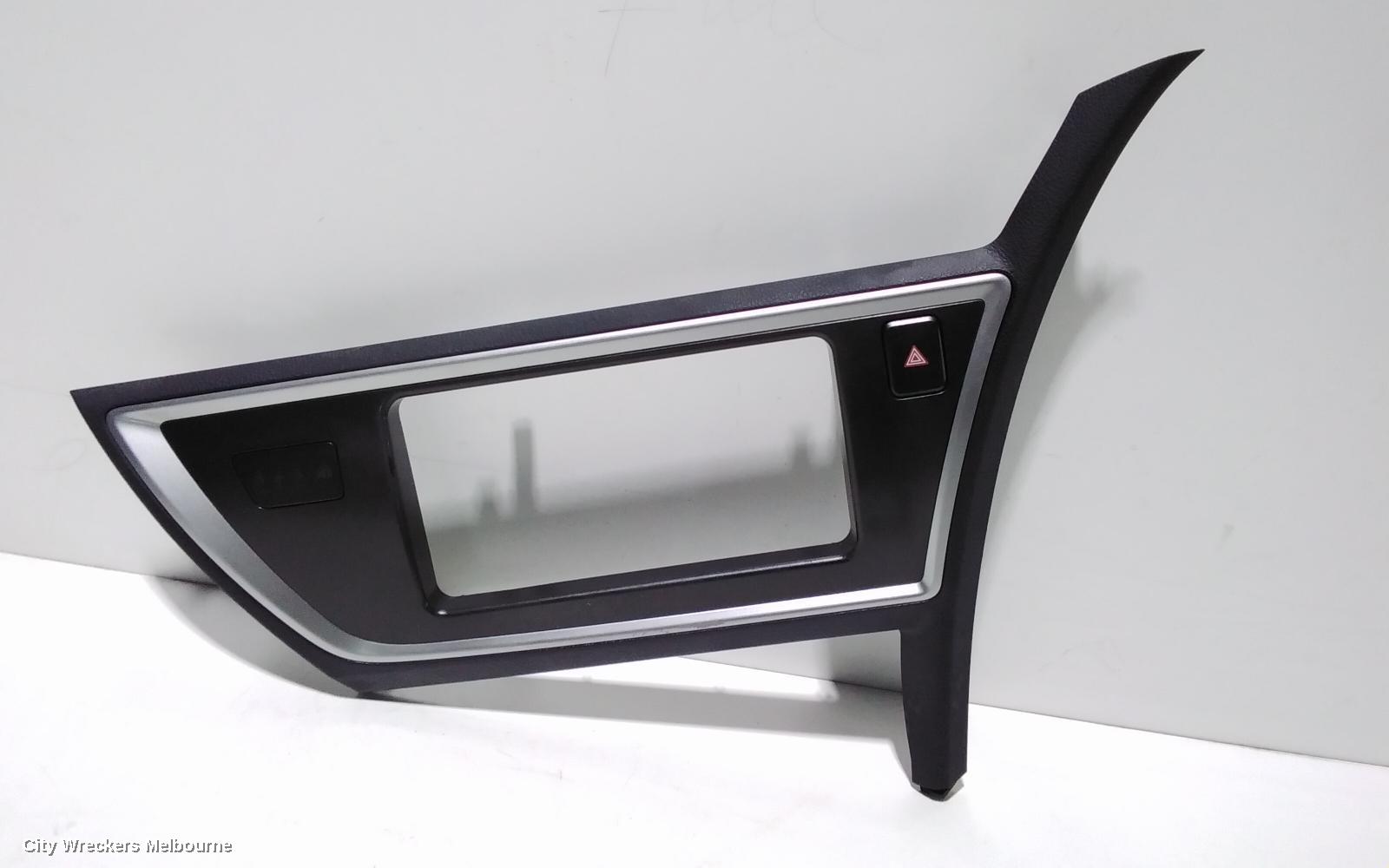TOYOTA COROLLA, ZRE182R 10/2012 - 06/2018, FACIA : 92524