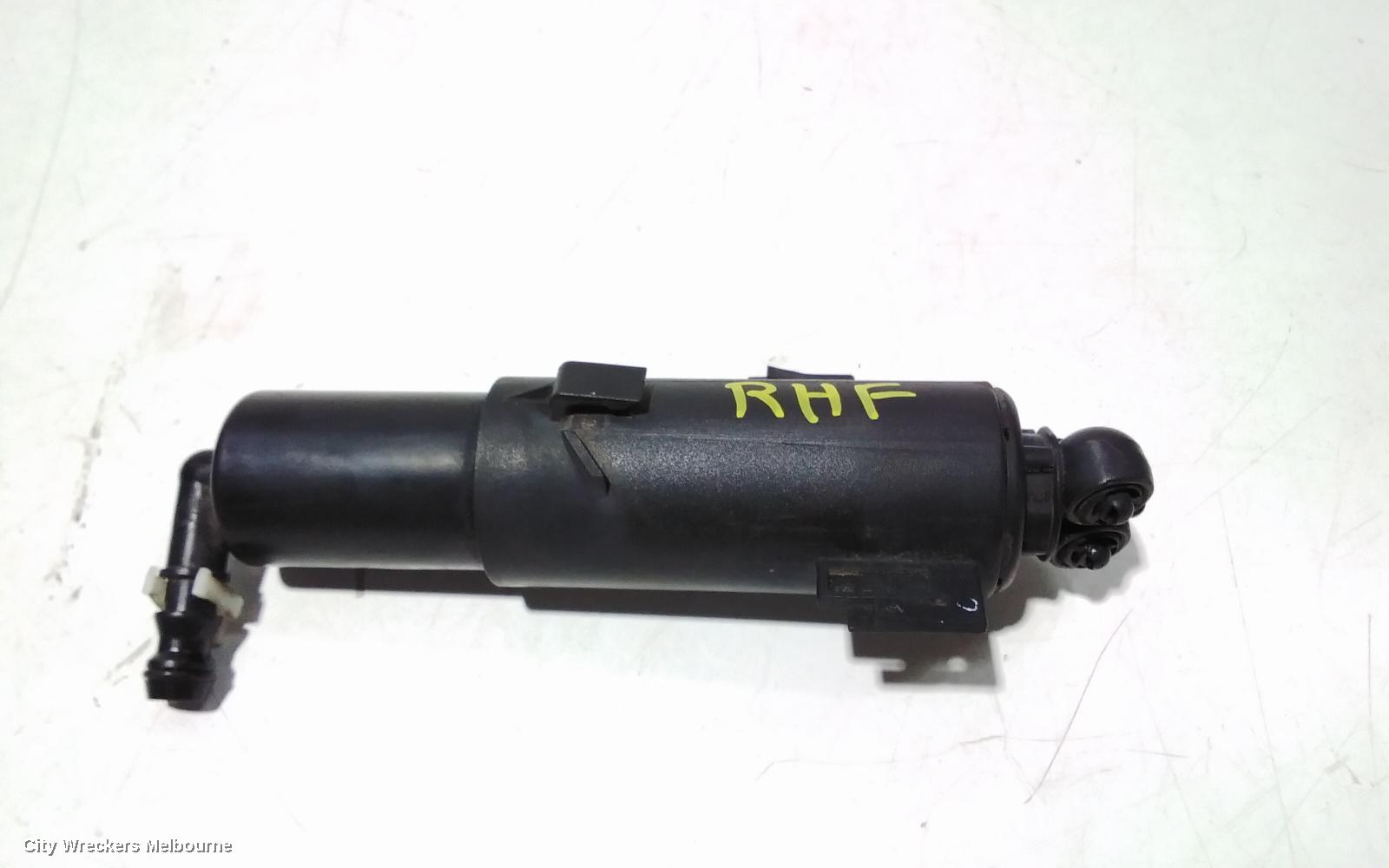 AUDI A4 WASHER JET, B8 8K, 04/2008 - 06/2012