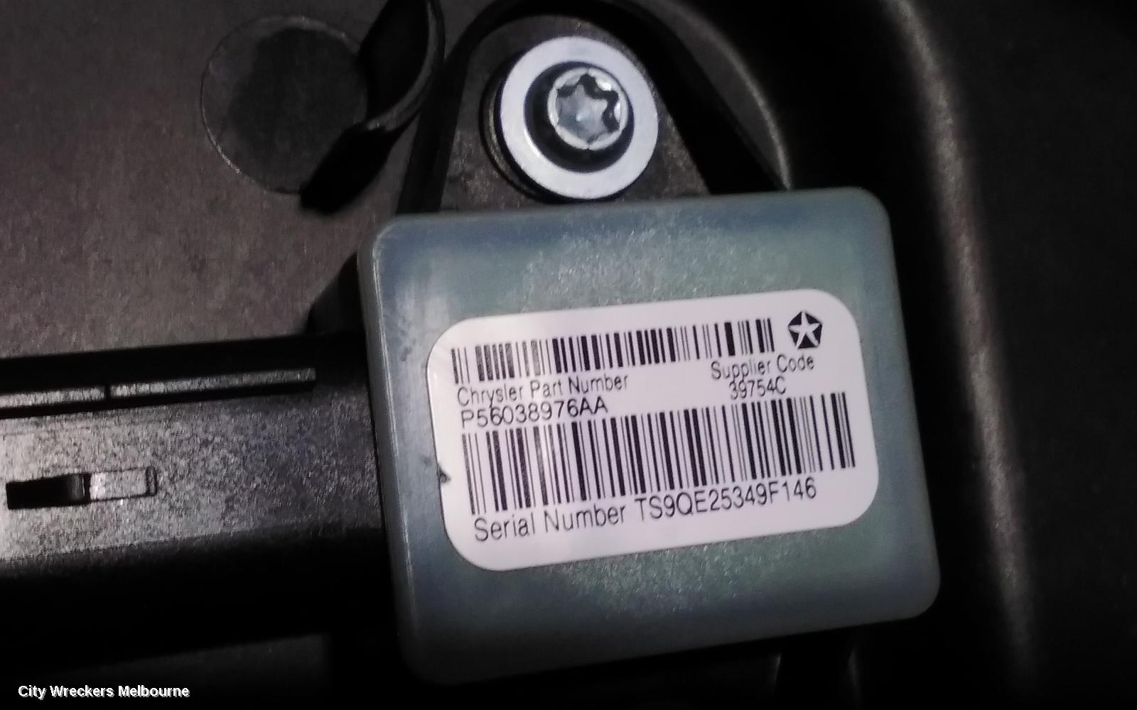 JEEP CHEROKEE LEFT FRONT WINDOW REG/MOTOR, KL, 02/2014 ONWARDS