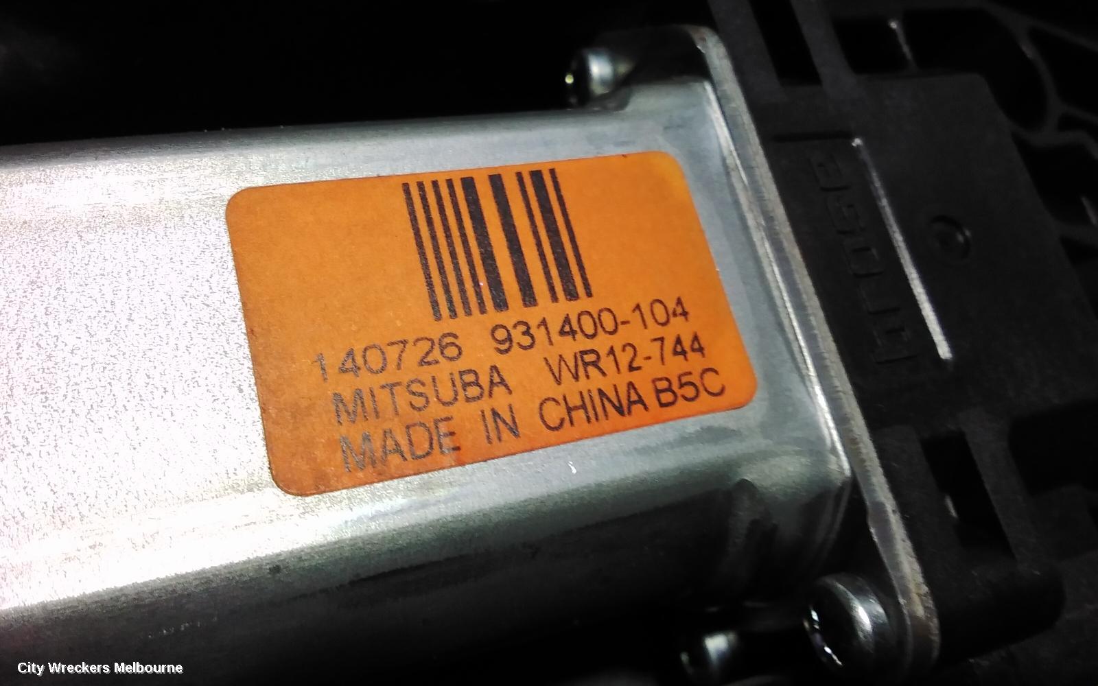 JEEP CHEROKEE LEFT FRONT WINDOW REG/MOTOR, KL, 02/2014 ONWARDS