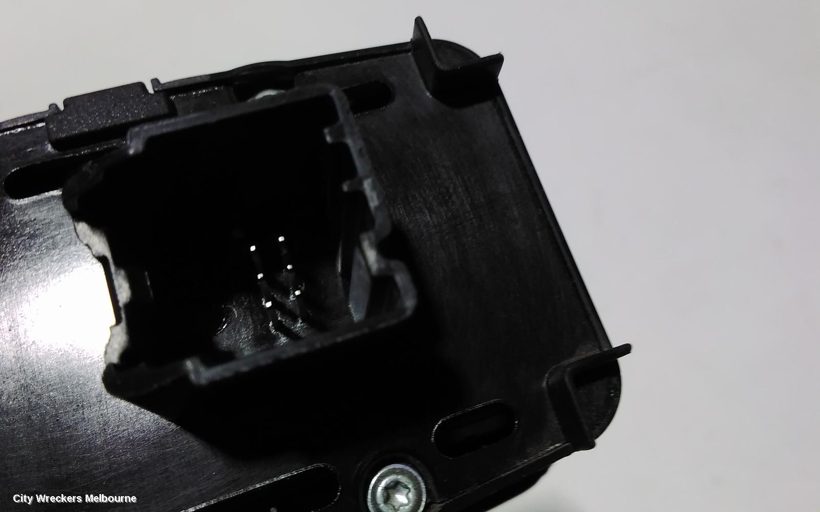 JEEP CHEROKEE PWR DR WIND SWITCH, LH FRONT, KL, 02/2014 ONWARDS