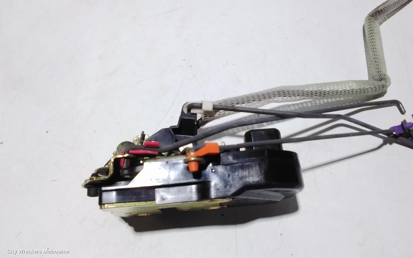 CHRYSLER 300C DOOR/BOOT/GATE LOCK, LEFT FRONT DOOR LOCK, SEDAN/WAGON, 11/2005 - 12/2011
