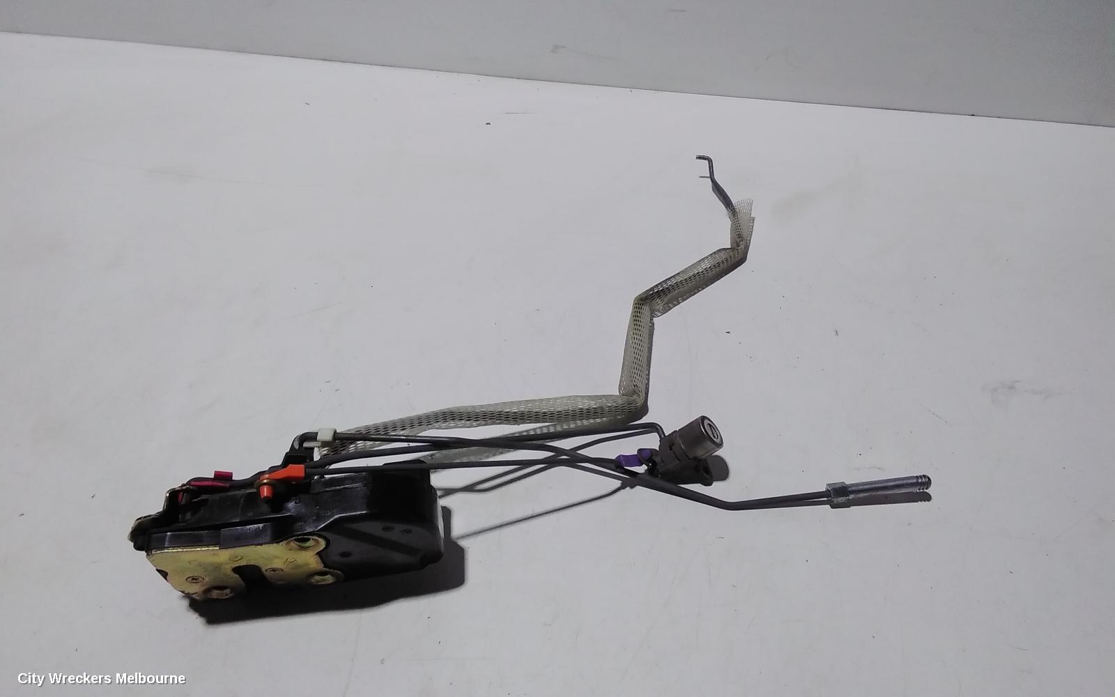 CHRYSLER 300C DOOR/BOOT/GATE LOCK, LEFT FRONT DOOR LOCK, SEDAN/WAGON, 11/2005 - 12/2011