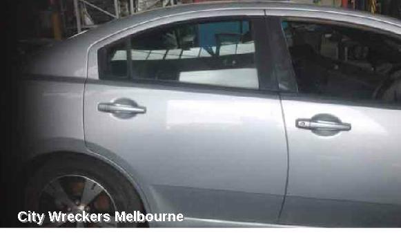 MITSUBISHI 380 RIGHT REAR DOOR, DB, 380/VRX/PLATINUM TYPE, 09/2005 - 03/2008