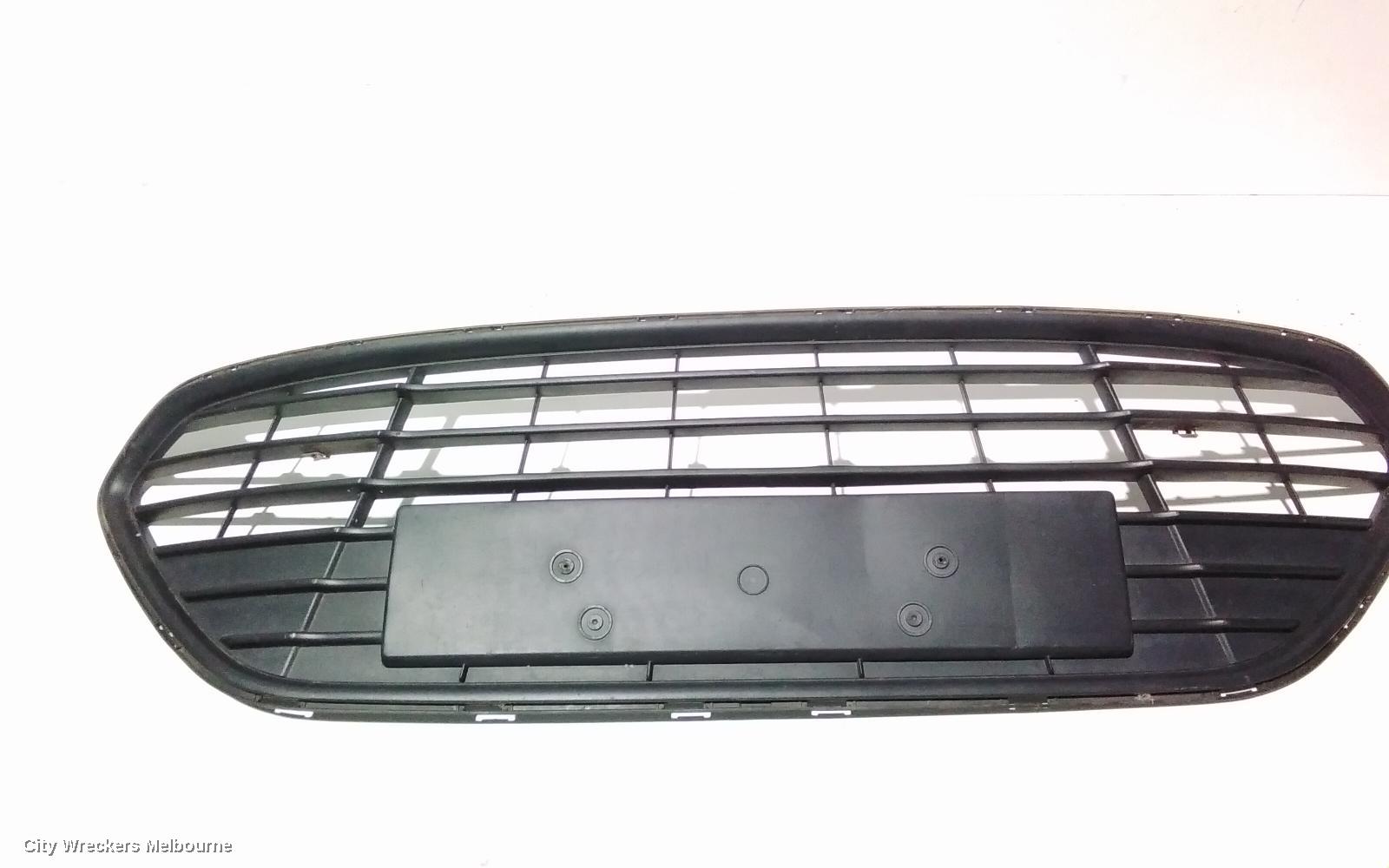 FORD MONDEO GRILLE, BUMPER GRILLE (CENTRE), MC, LX/ZETEC, 11/2010 - 12/2014