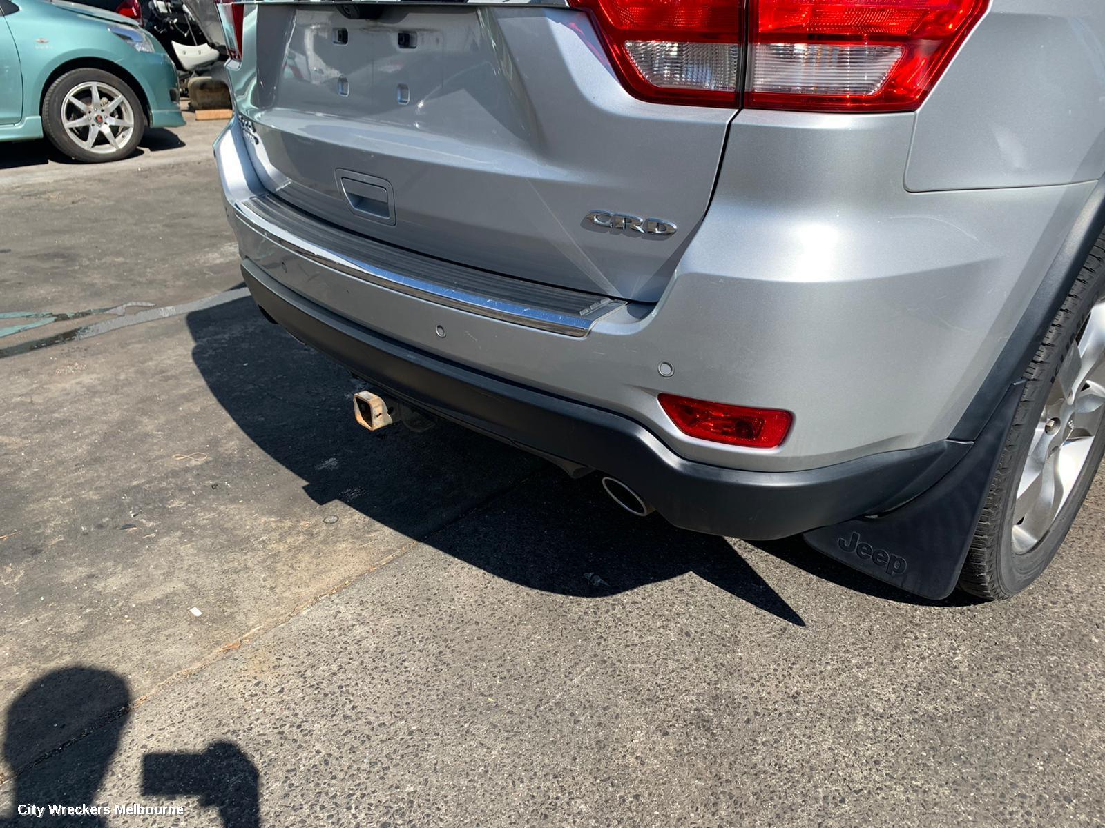 JEEP GRANDCHEROKEE SIDE STEP/SKIRT, WK, SIDE STEP, RH SIDE, 10/2010 ONWARDS