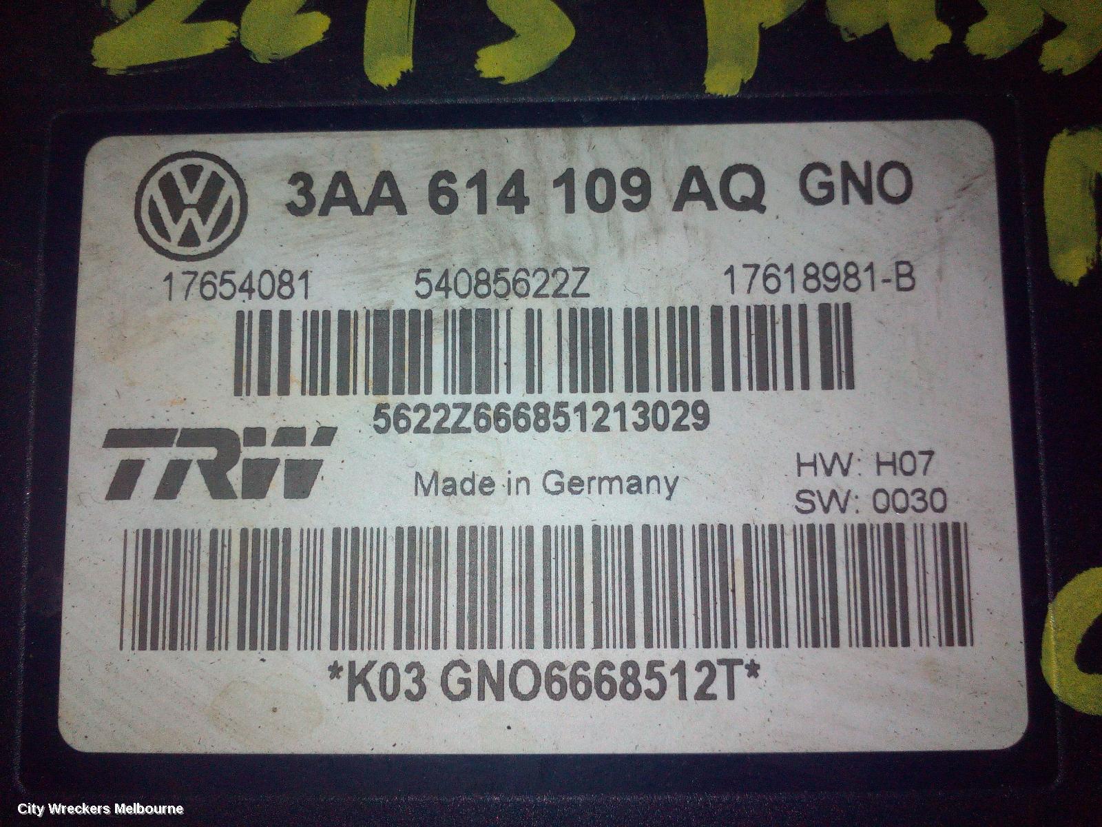 VOLKSWAGEN PASSAT ABS PUMP/MODULATOR, 3C/MK6 B6-B7, ON MODULE P/N 3AA614109AQ, 03/2006 - 05/2015