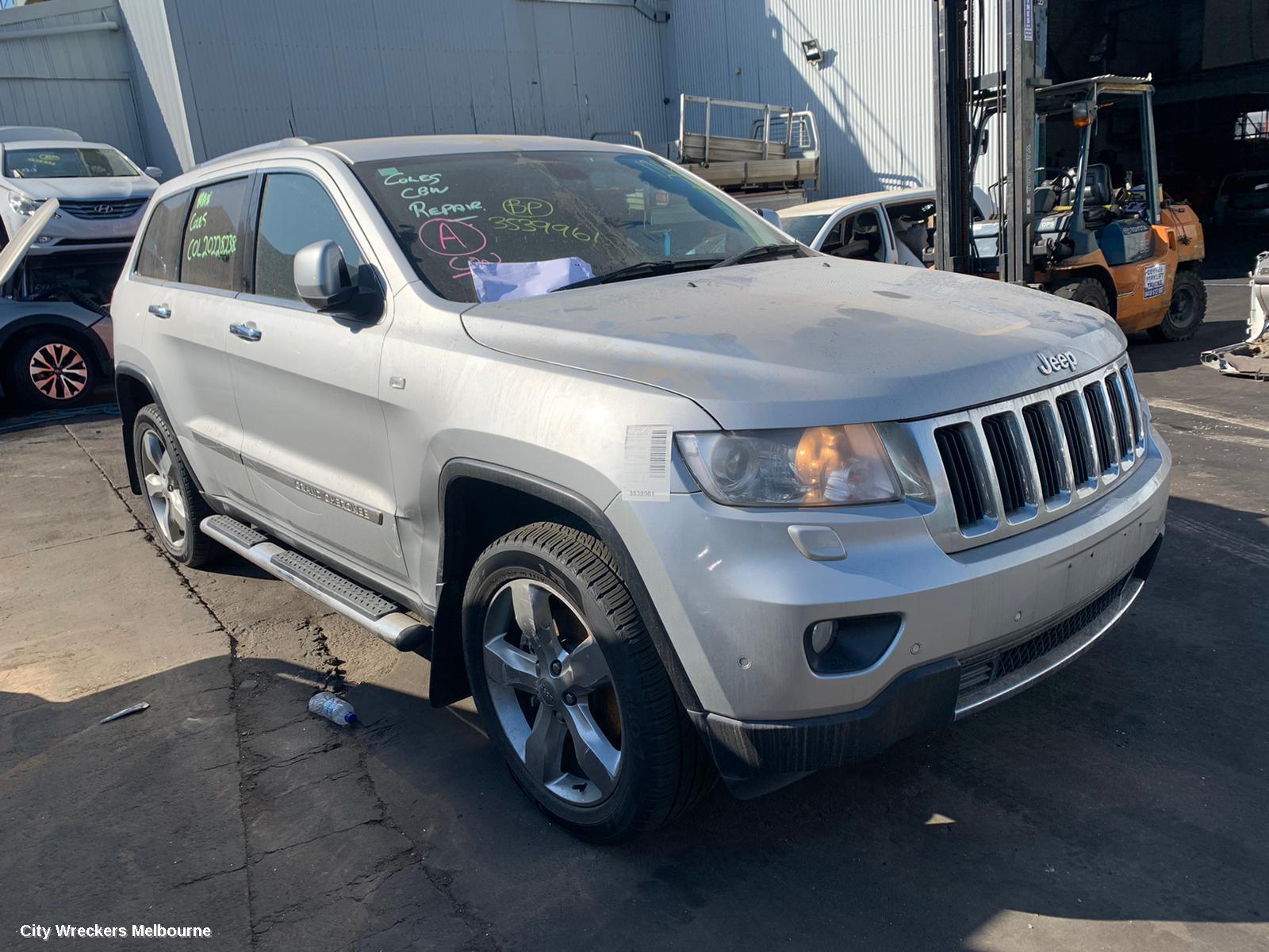 JEEP GRANDCHEROKEE DOOR HANDLE, OUTER, RH FRONT, CHROME, WK, 01/2011 - 07/2021