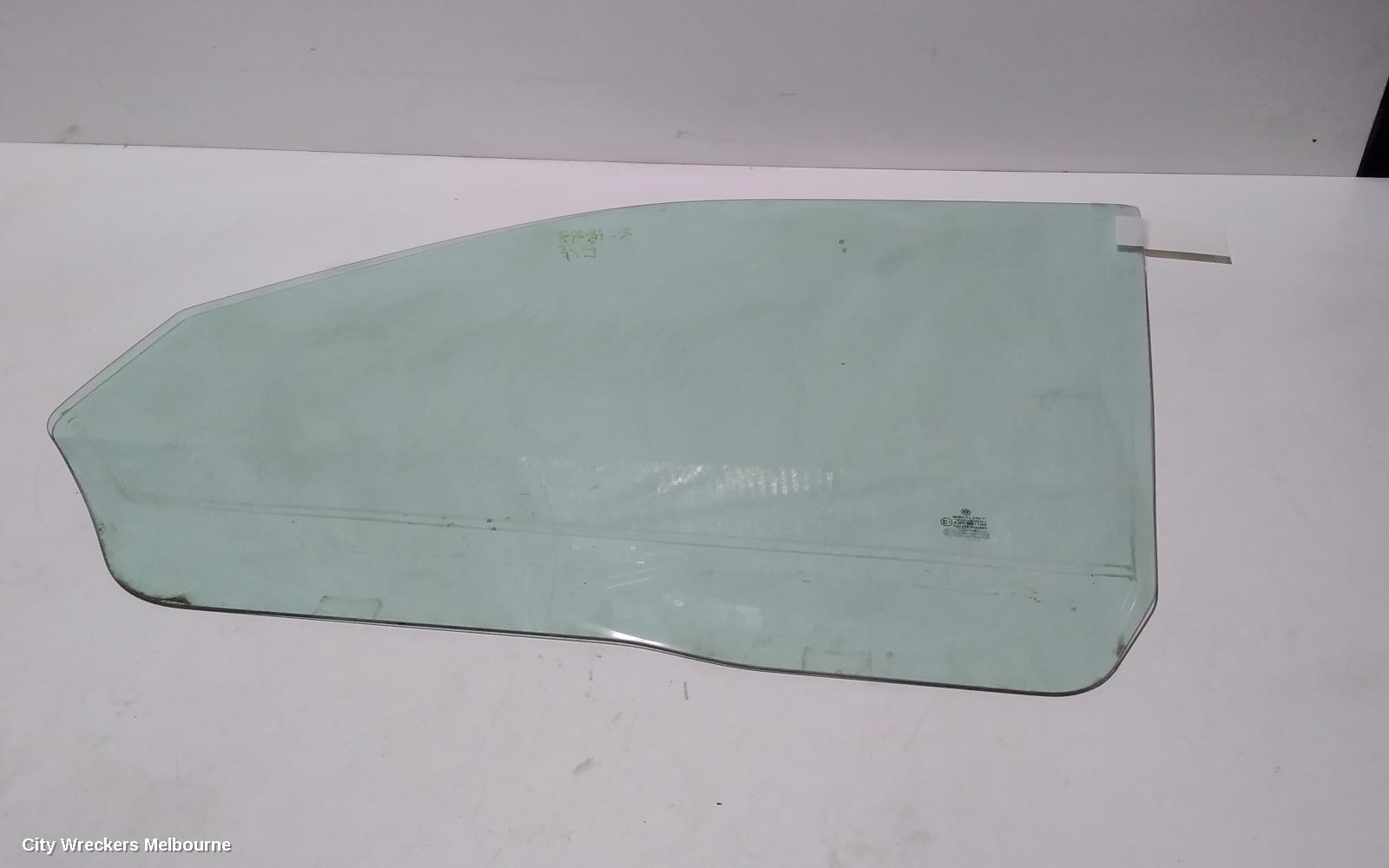 VOLKSWAGEN TRANSPORTER LEFT FRONT DOOR WINDOW, T5, 08/2004 - 06/2015