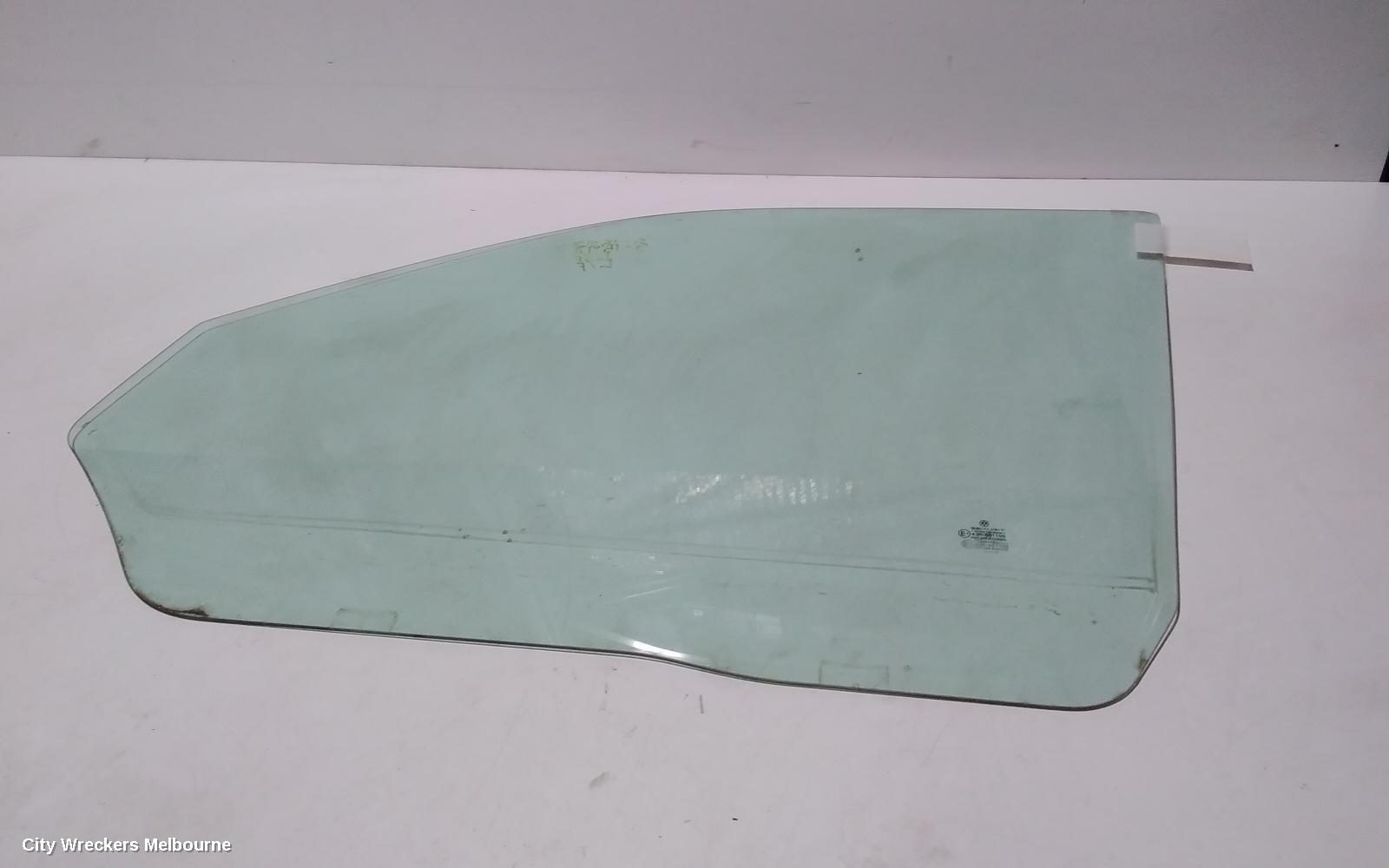 VOLKSWAGEN TRANSPORTER LEFT FRONT DOOR WINDOW, T5, 08/2004 - 06/2015