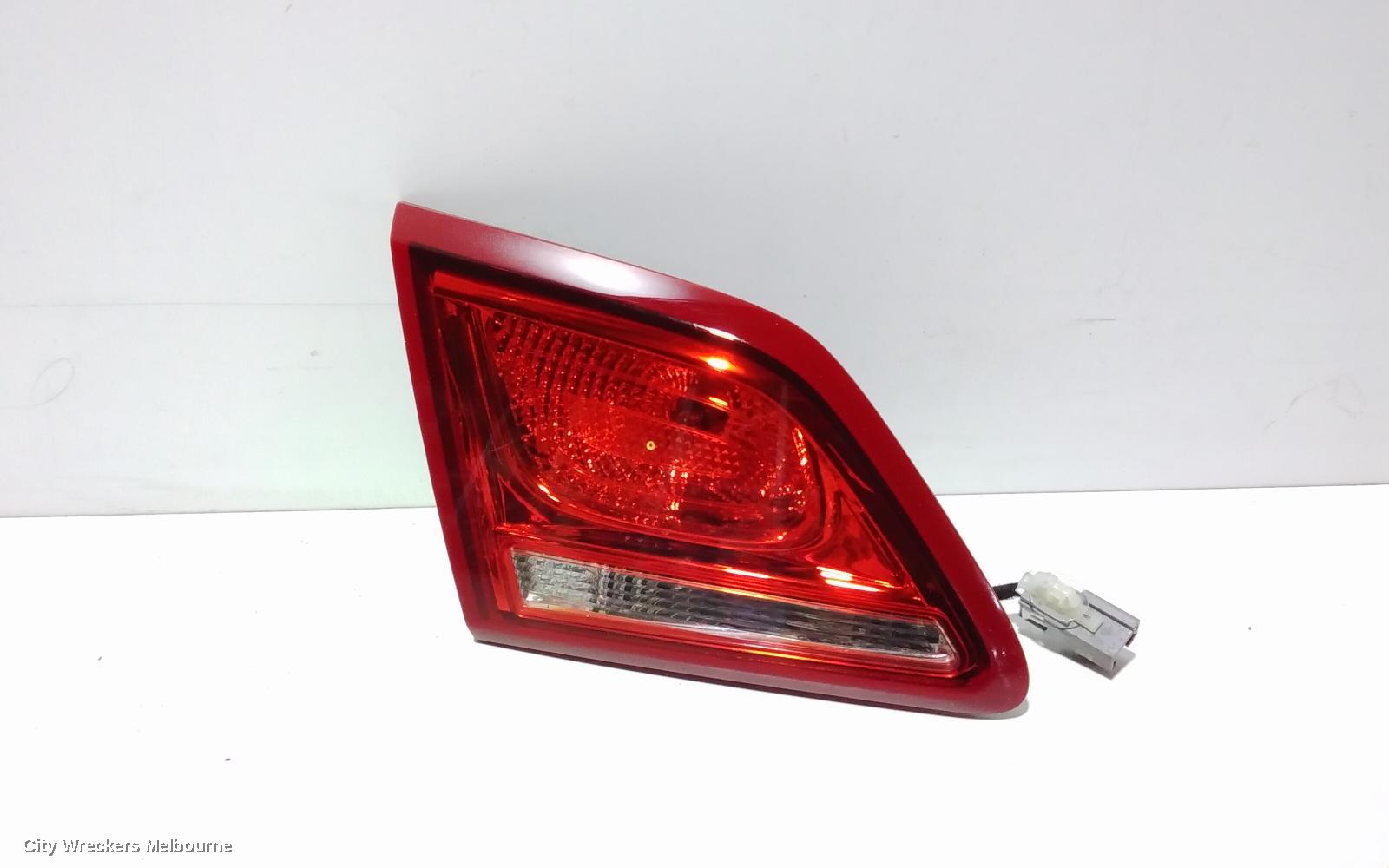 HOLDEN COMMODORE REAR GARNISH, BOOTLID LAMP (LH SIDE), VF, SEDAN, CLEAR TYPE, EVOKE/SV6/SS/INTERNATIONAL, 05/2013 - 12/2017
