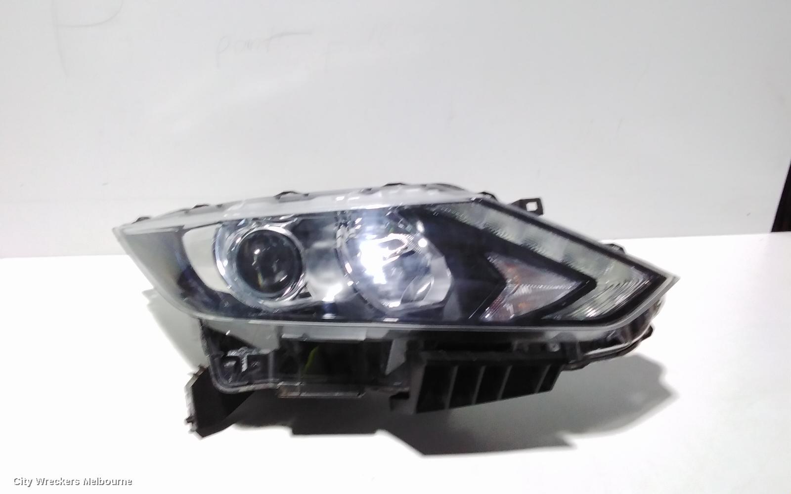 NISSAN QASHQAI RIGHT HEADLAMP, J11, ST/TS, HALOGEN TYPE, 06/2014 - 06/2017
