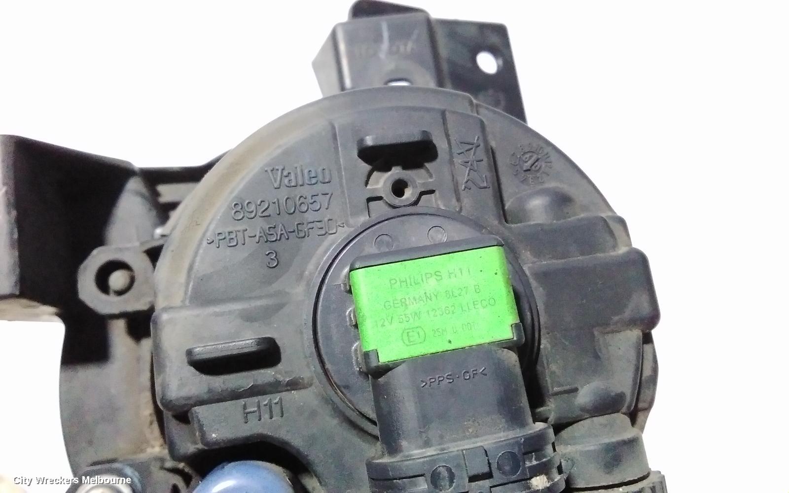 TOYOTA TARAGO LEFT INDICATOR/FOG/SIDE, BUMPER FOGLAMP, ACR50R, 03/2006 - 06/2020