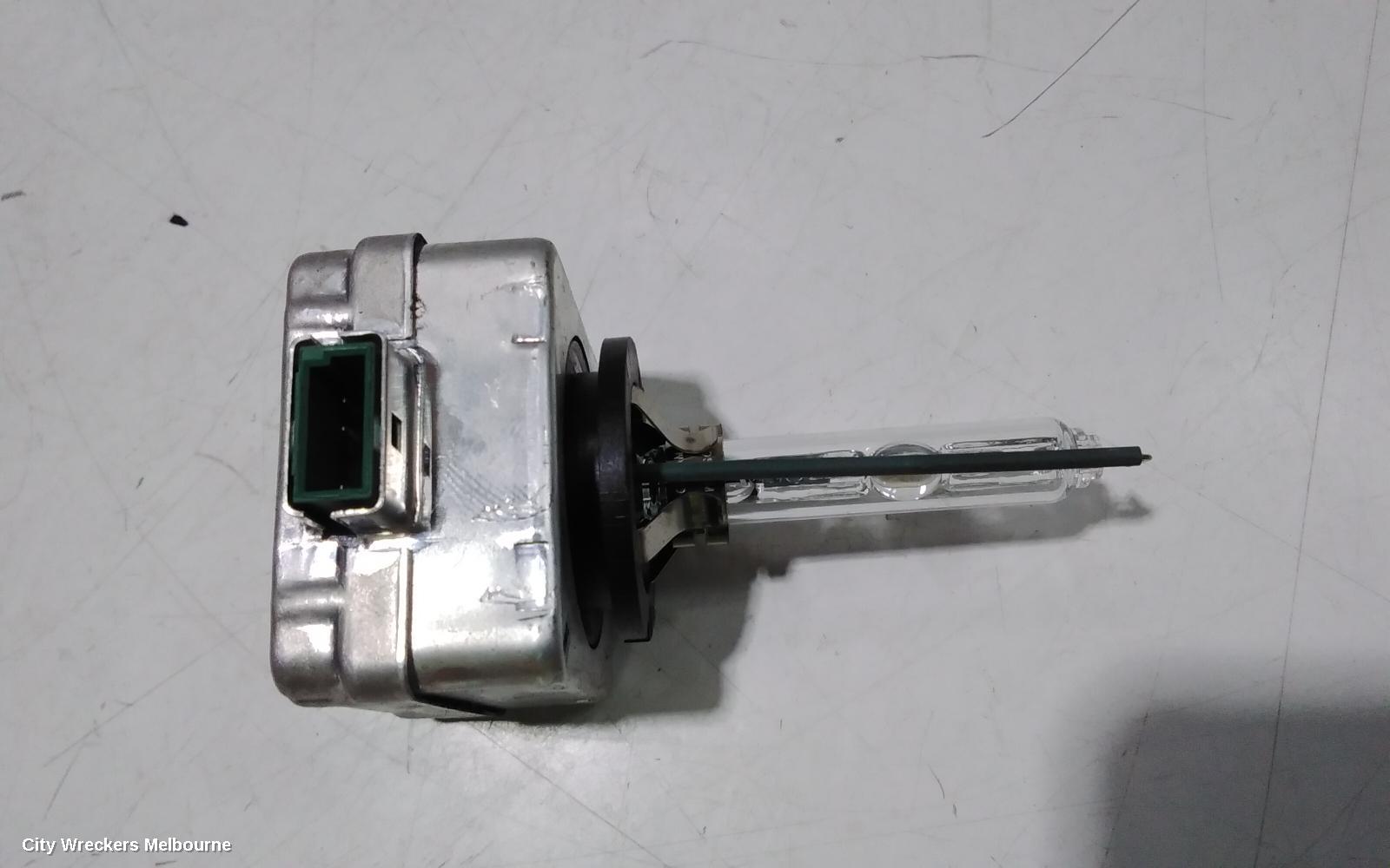 JEEP GRANDCHEROKEE, WK, 10/2010 - 02/2022, RH XENON MOUDEL & BULB : 92676