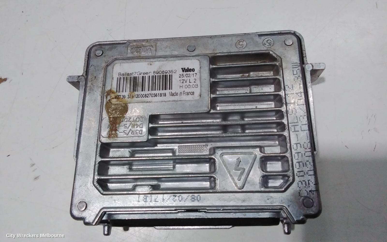 JEEP GRANDCHEROKEE, WK, 10/2010 - 02/2022, RH XENON MOUDEL & BULB : 92676