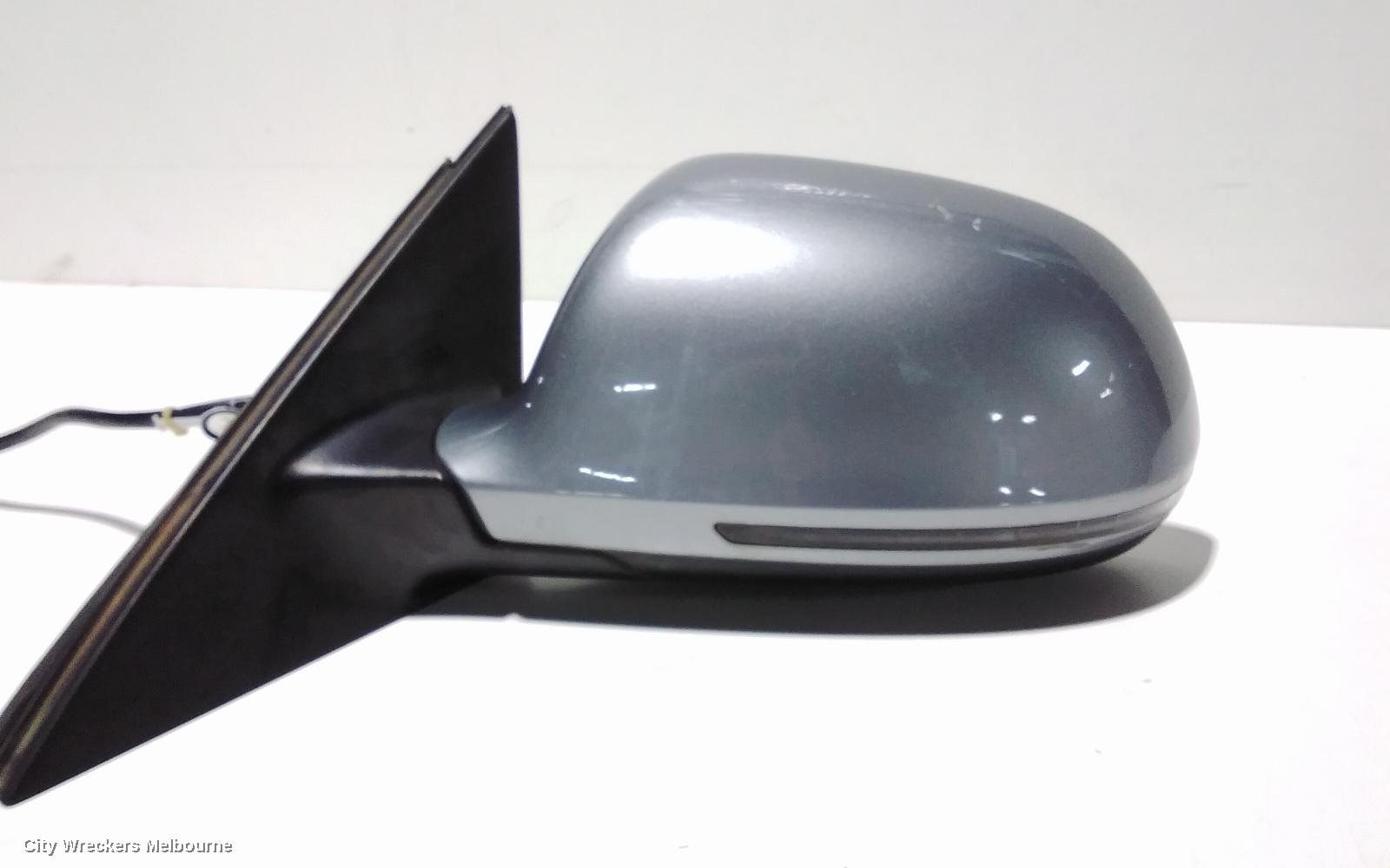 AUDI A4 LEFT DOOR MIRROR, B8 8K, A4, MANUAL FOLD, NO LANE CHANGE ASSIST TYPE, 1 PLUG (6 WIRE), 02/2008 - 05/2009