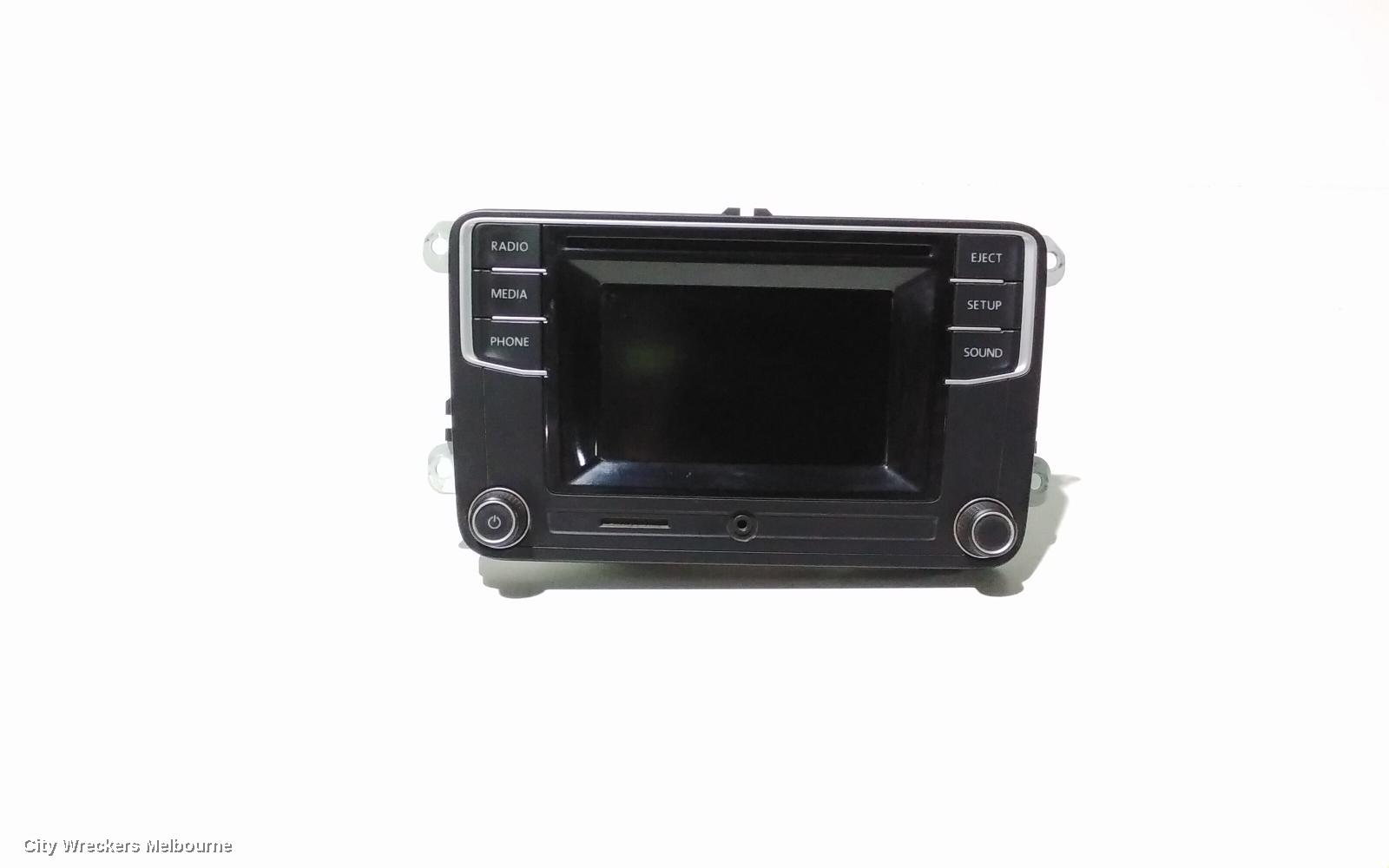 VOLKSWAGEN TRANSPORTER RADIO/CD/DVD/SAT/TV, DISPLAY COMPOSITION COLOUR, 5IN, T6, 07/2015 - 07/2020