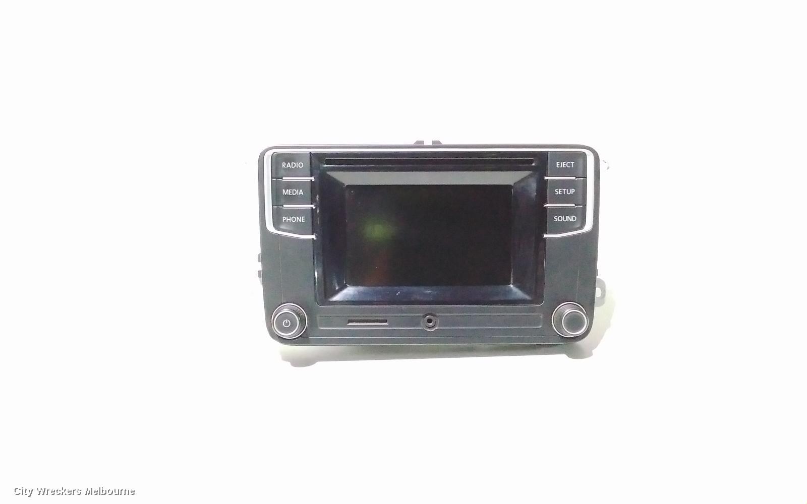 VOLKSWAGEN TRANSPORTER RADIO/CD/DVD/SAT/TV, DISPLAY COMPOSITION COLOUR, 5IN, T6, 07/2015 - 07/2020