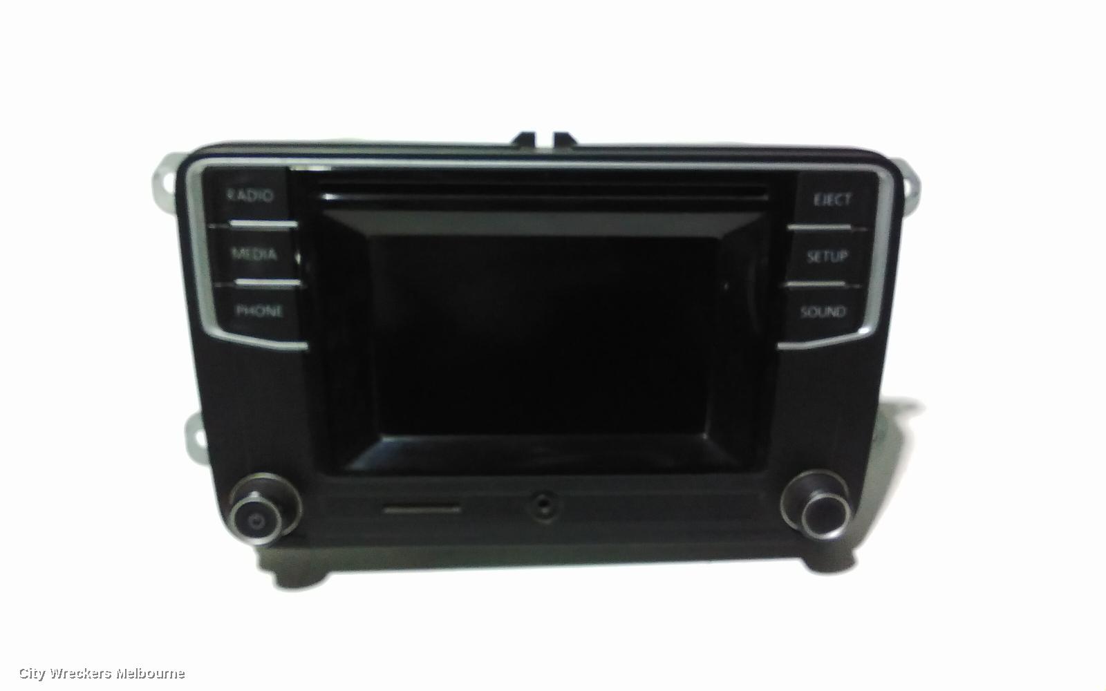 VOLKSWAGEN TRANSPORTER RADIO/CD/DVD/SAT/TV, DISPLAY COMPOSITION COLOUR, 5IN, T6, 07/2015 - 07/2020