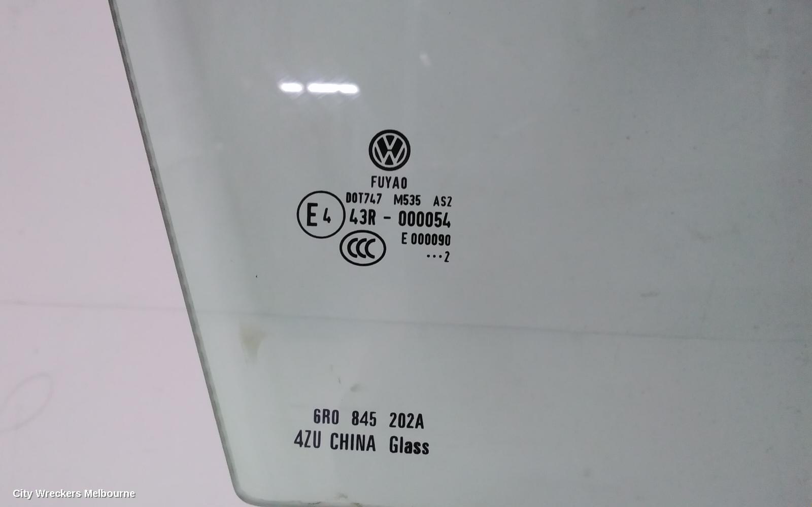 VOLKSWAGEN POLO RIGHT FRONT DOOR WINDOW, 6R, 5DR HATCH, 05/2010 - 05/2014