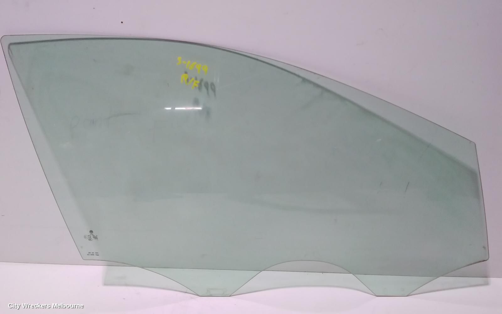 VOLKSWAGEN POLO RIGHT FRONT DOOR WINDOW, 6R, 5DR HATCH, 05/2010 - 05/2014