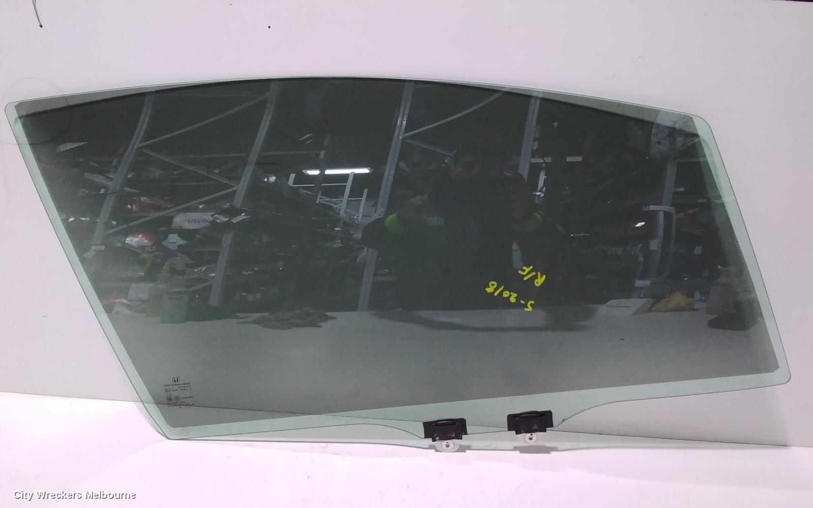 HONDA JAZZ RIGHT FRONT DOOR WINDOW, GK/GF, 07/2014 - 12/2020