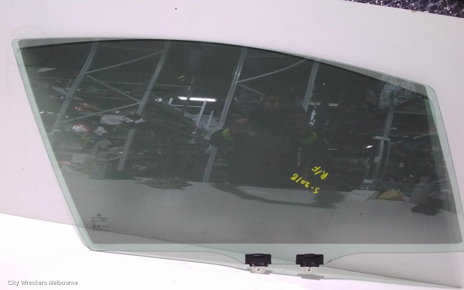 HONDA JAZZ RIGHT FRONT DOOR WINDOW, GK/GF, 07/2014 - 12/2020